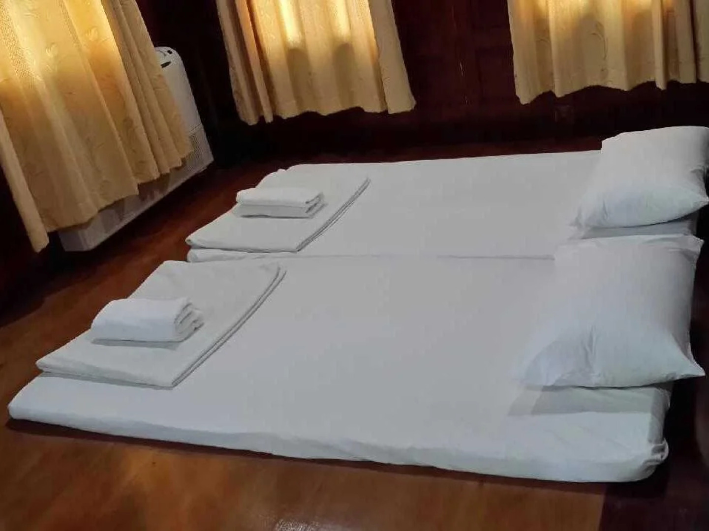 Baandin Rimnum Resort