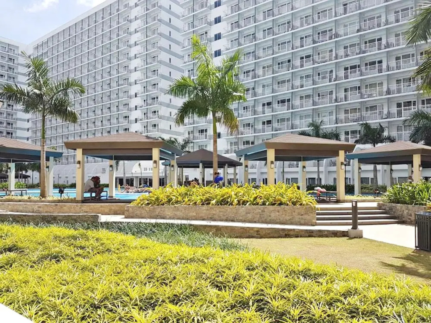La Vista Luxury Shell Residences