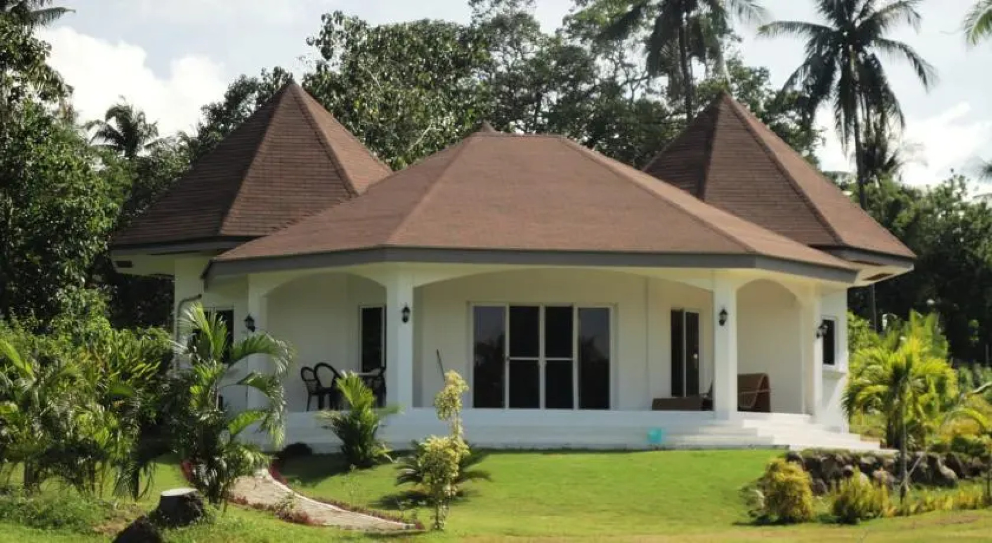 Villa Waterfront Beach Residences