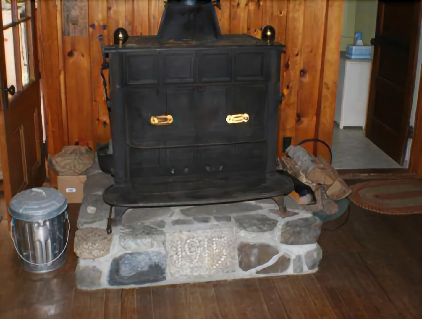 Rippowam Cottage - Five Bedroom Home