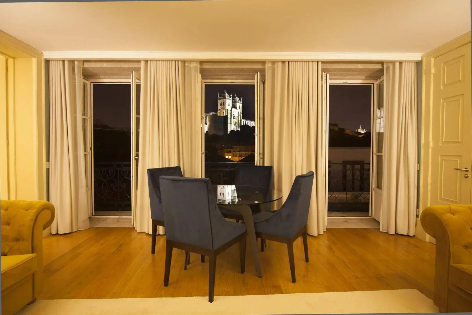 Flores Boutique Hotel & Spa