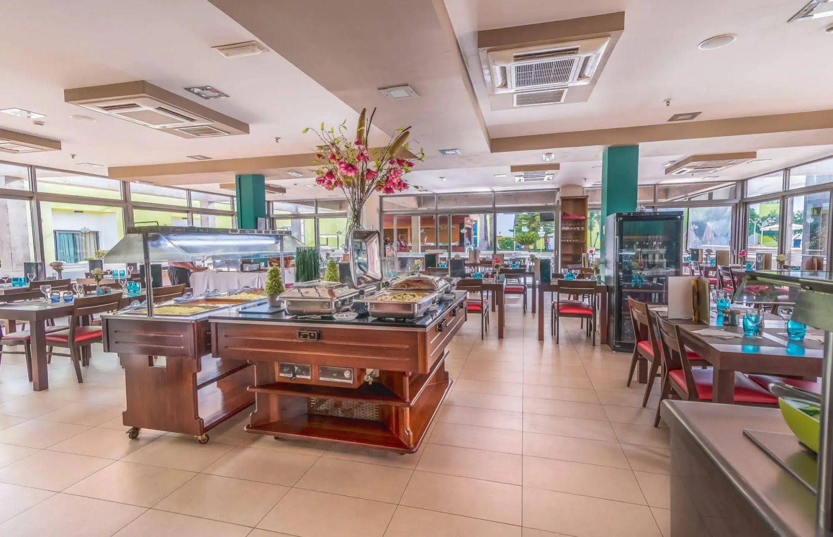 Livvo Corralejo Beach Hotel