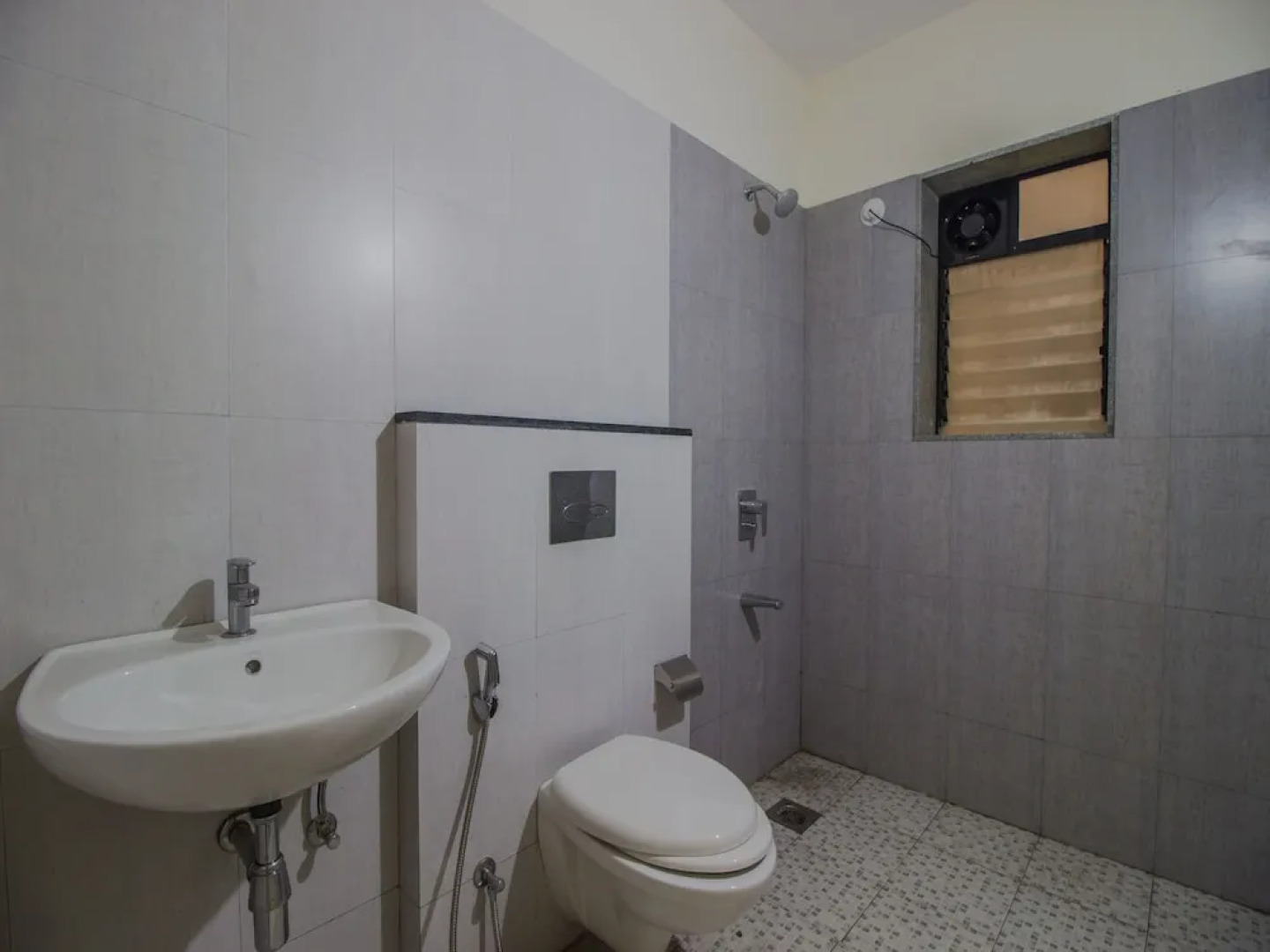 OYO 11448 Home Elegant 3BHK With Pool in Old Goa