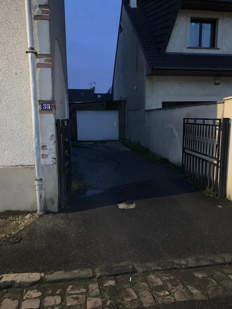 Apartment with One Bedroom in Le Blanc-Mesnil, with Wonderful City View And Wifi