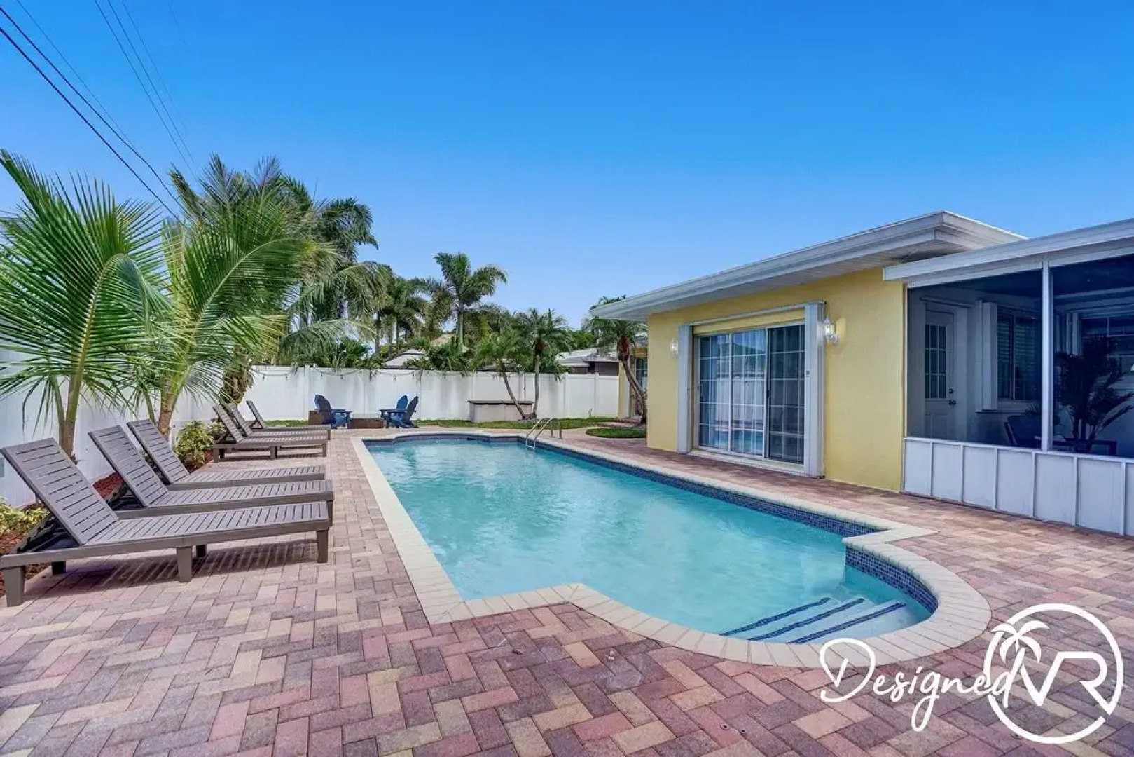 Close to Beach 4Br with Heated Pool
