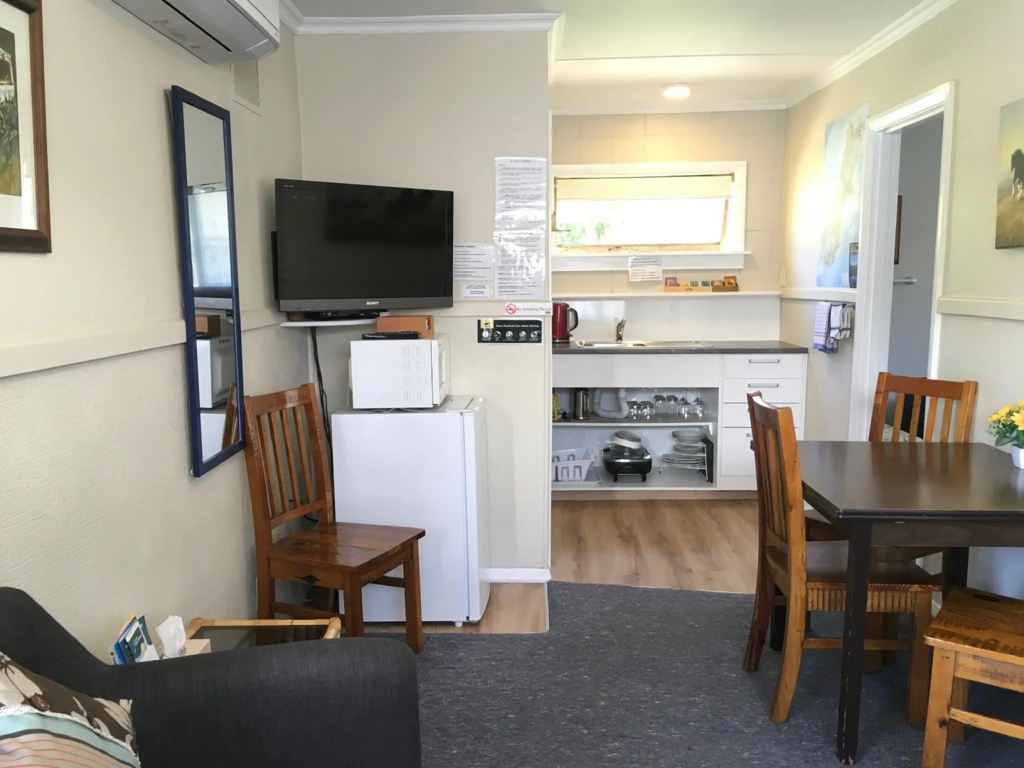 Burkes Pass Country Motel