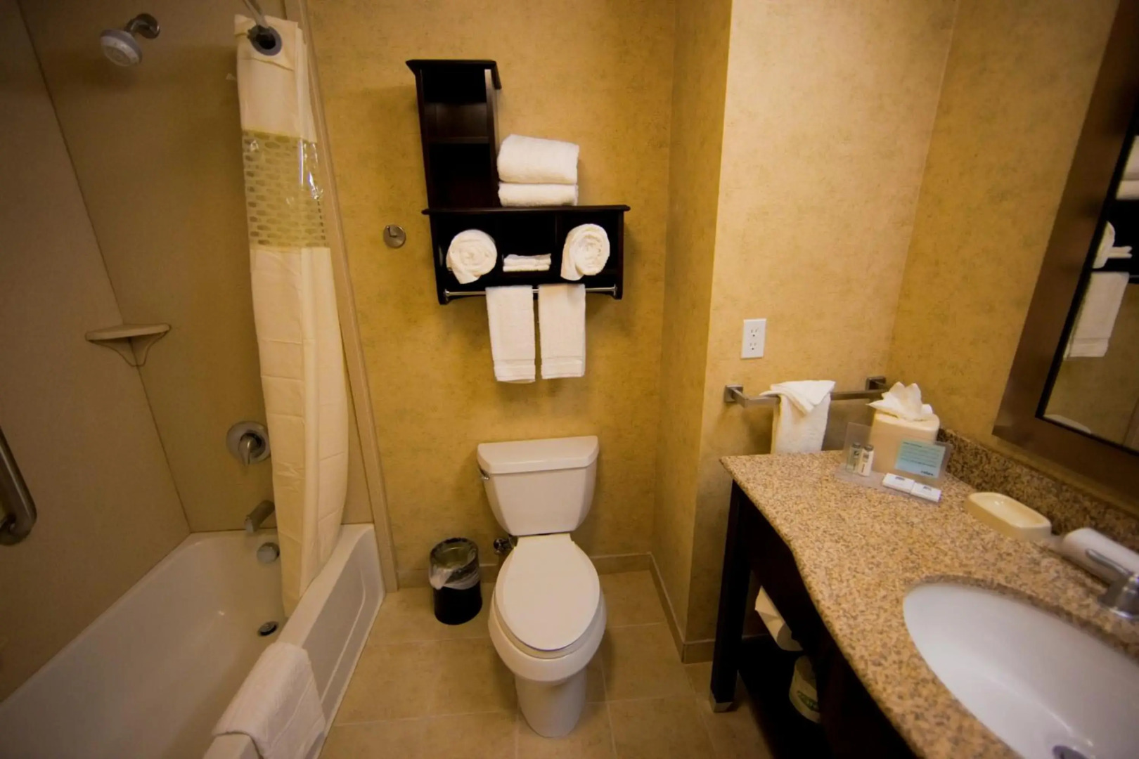 Hampton Inn & Suites Seattle/Kent,WA