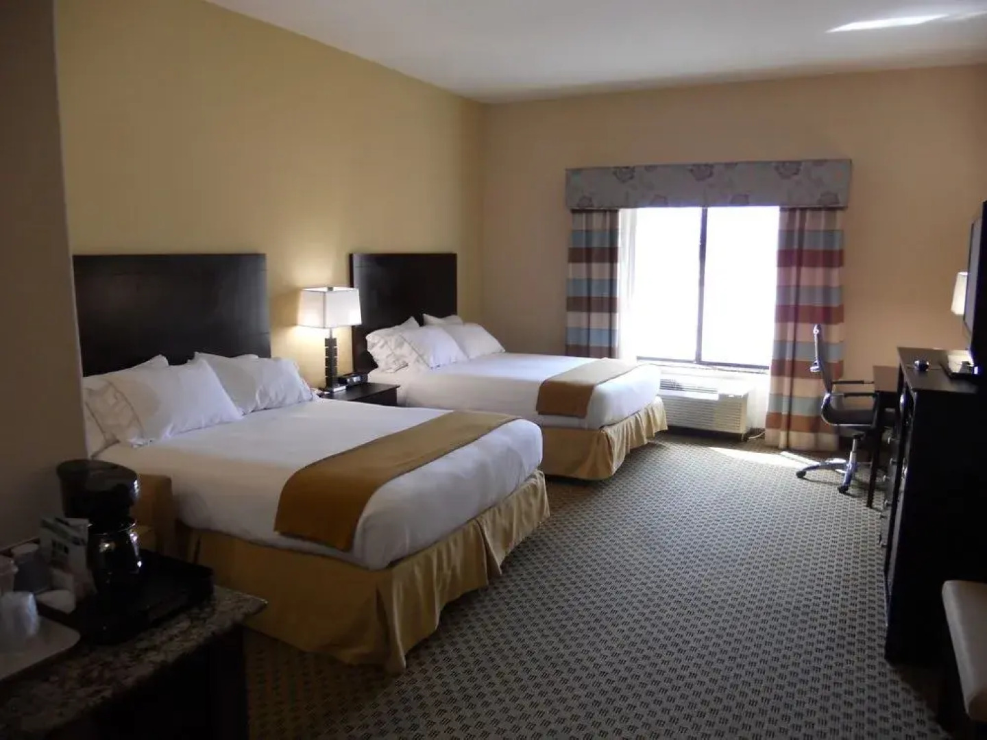 Holiday Inn Express Hotel & Suites Oklahoma City West-Yukon