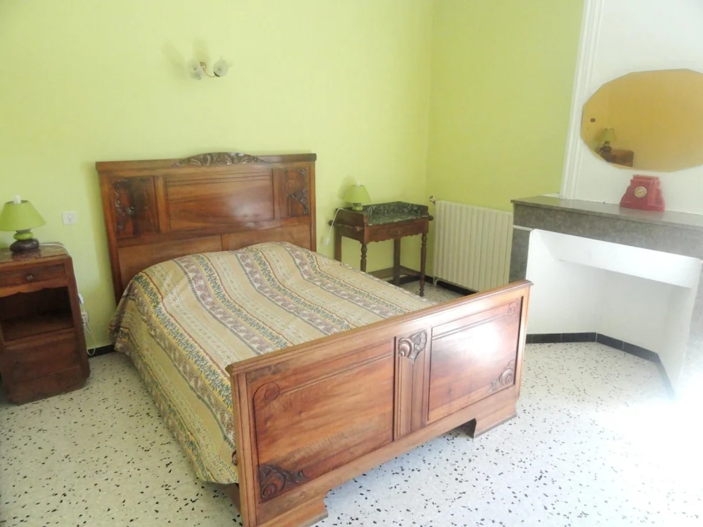 House With 2 Bedrooms in Saint-laurent-la-vernède, With Enclosed Garde