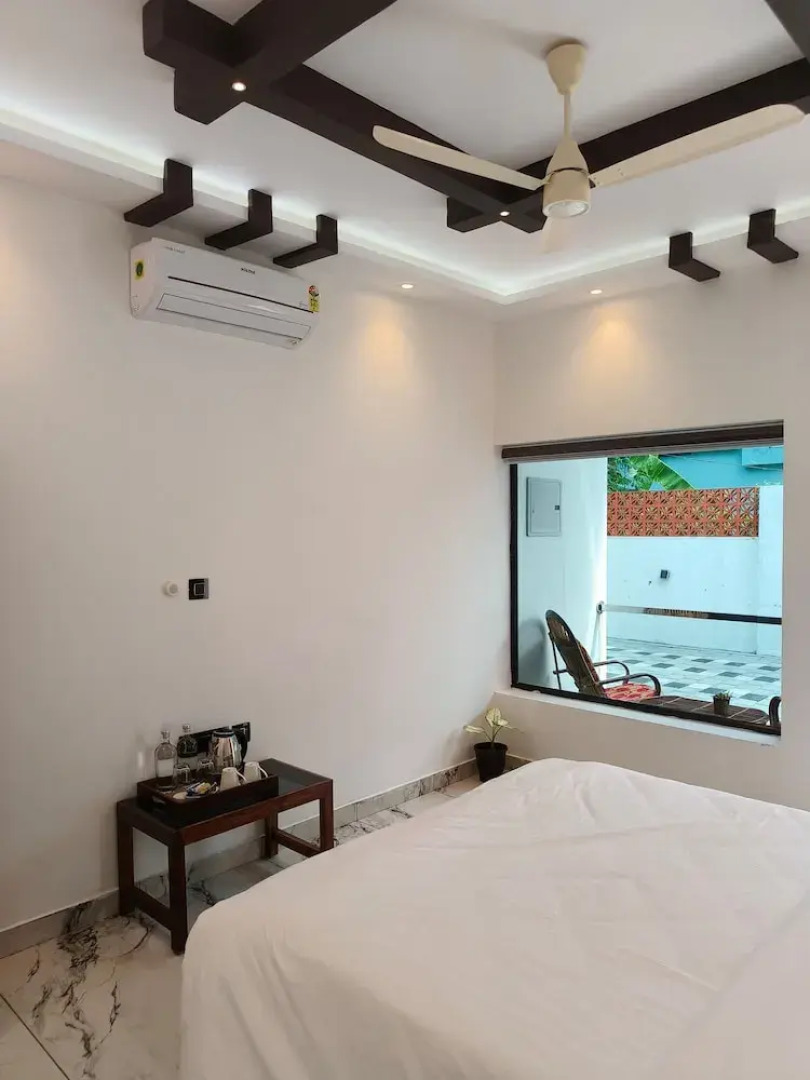 Wavealokam Beach Retreat