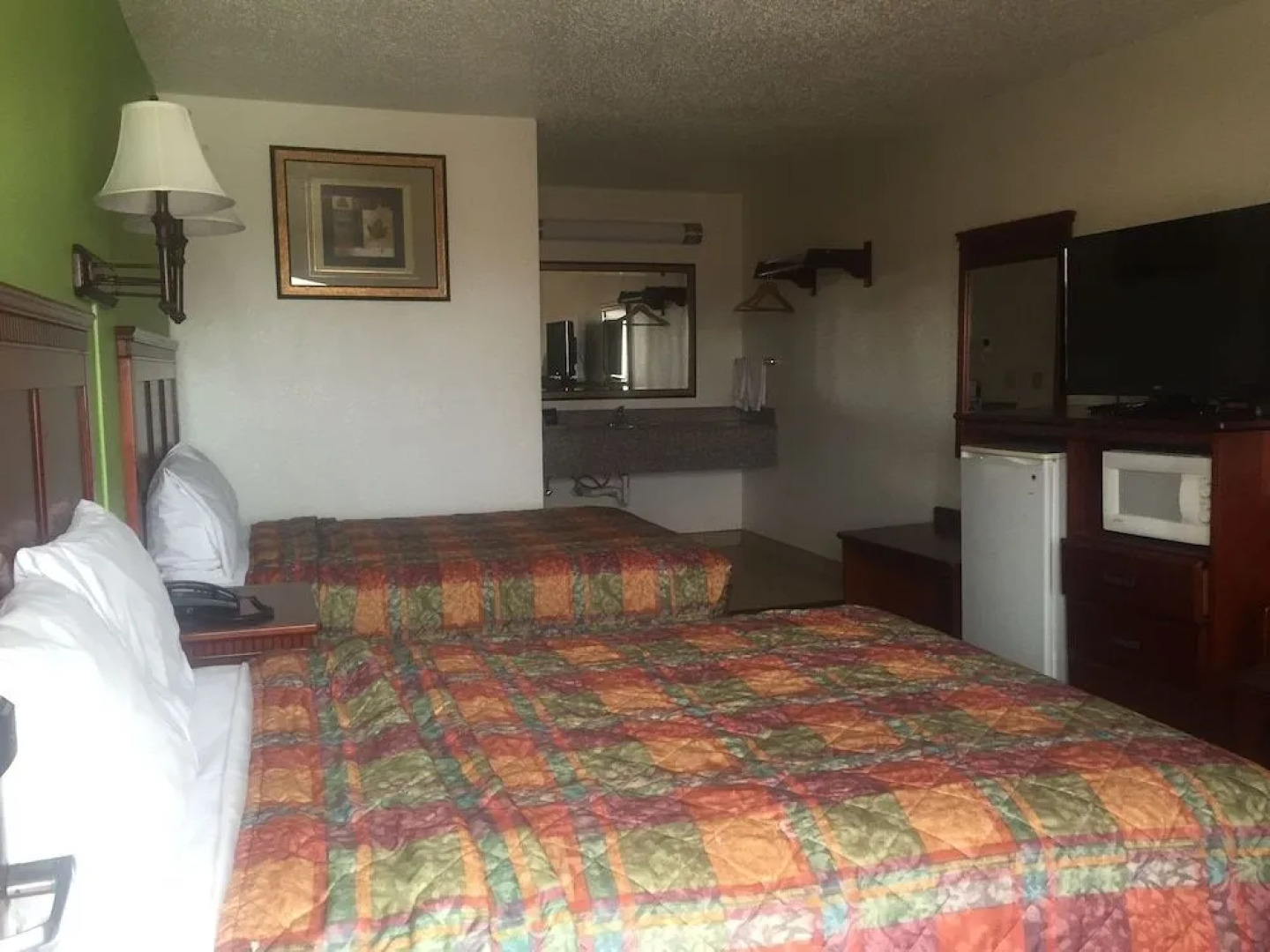 Crown Inn By OYO Denver Tx