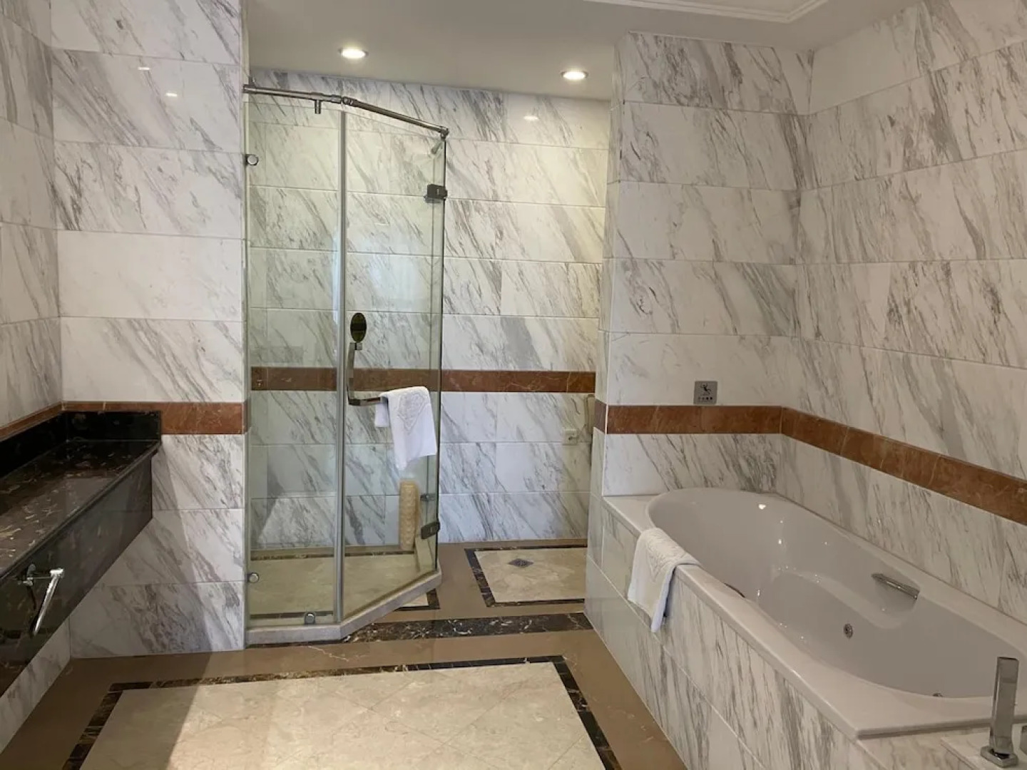 Jinling Cityview Hotel Zhenjiang