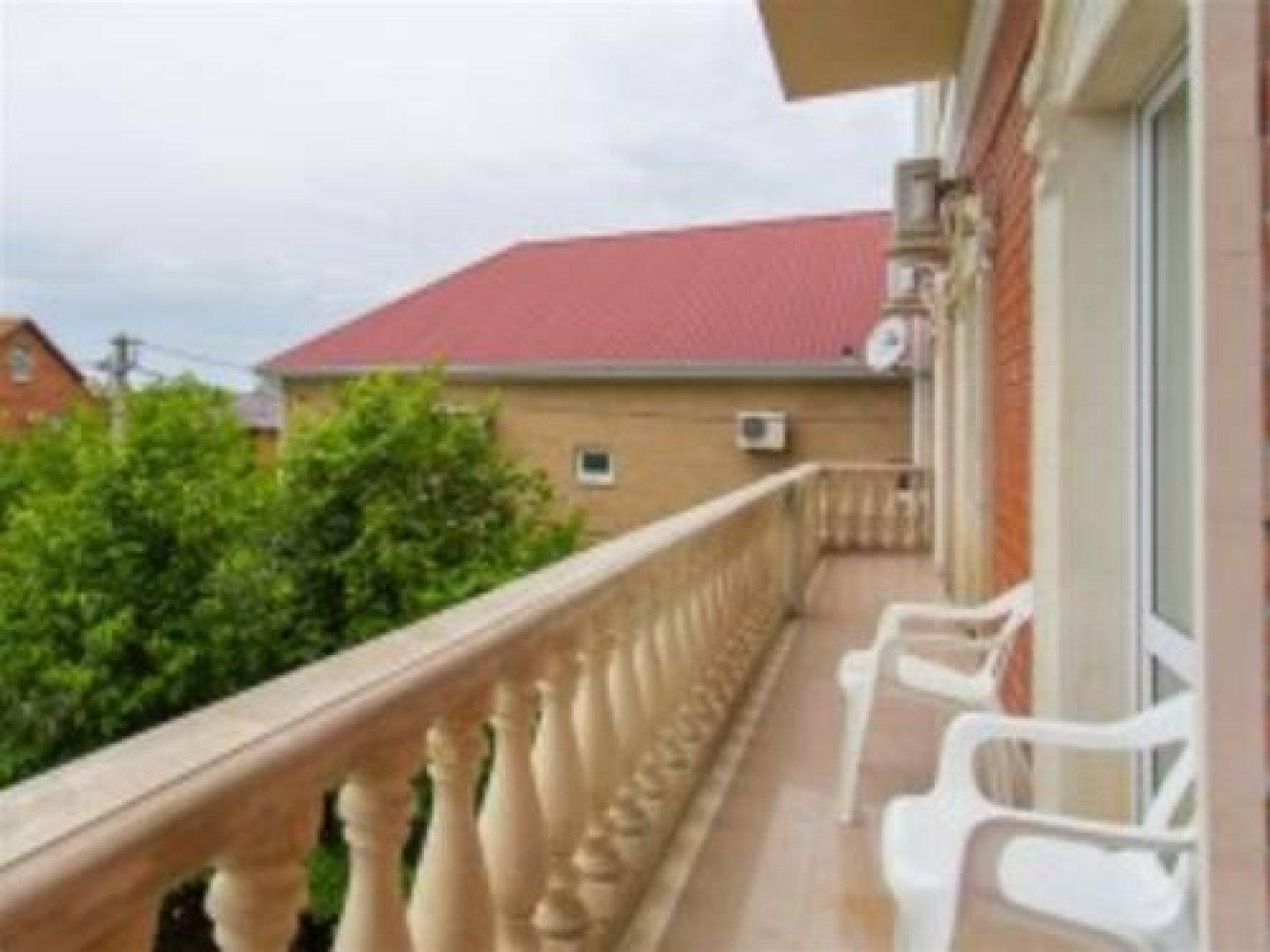 Гостевой Дом на Изумрудной