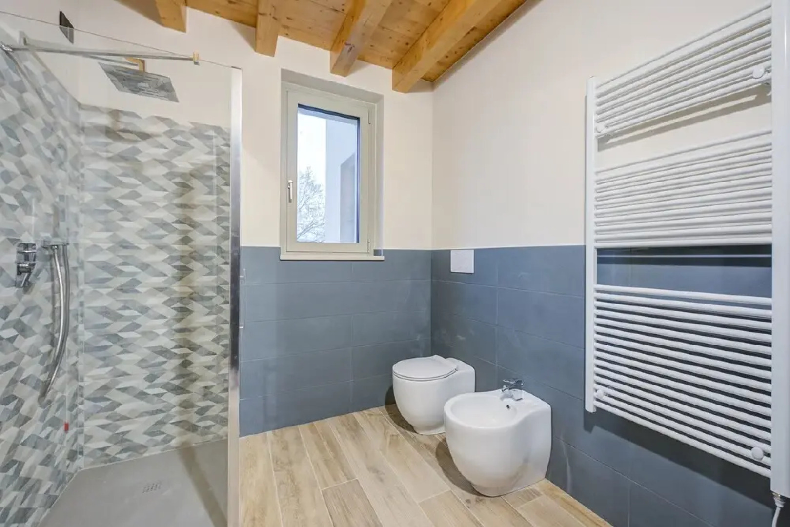 Ricomilla Family - Terrace & Parking