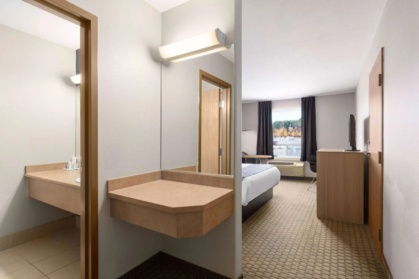 Super 8 by Wyndham St-Jerome