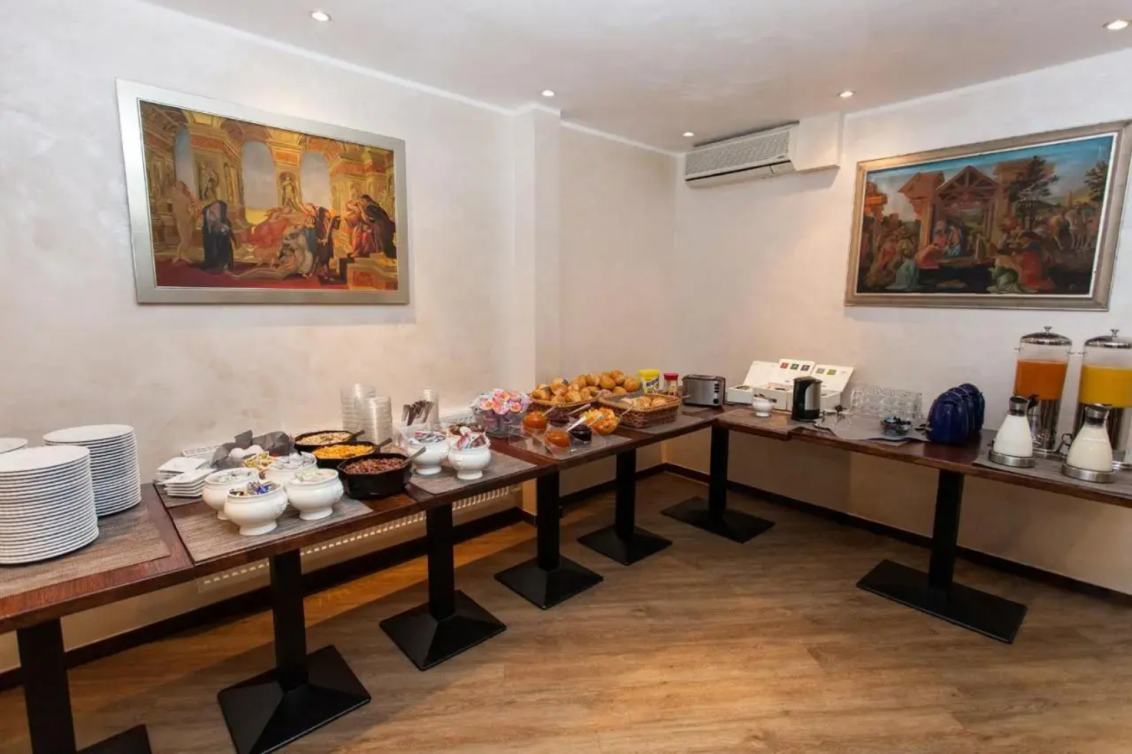 Boutique 003 Koln am DOM