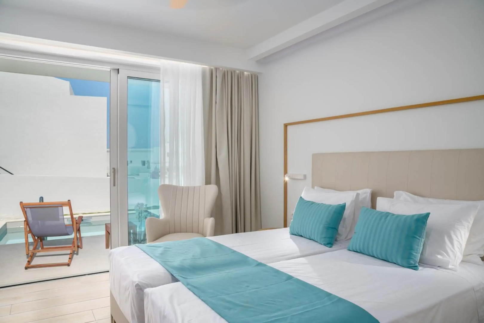 Mirage Bleu Hotel