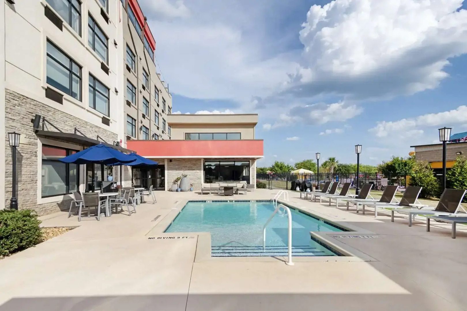 Best Western Plus Executive Residency Rigby's Water World Hotel