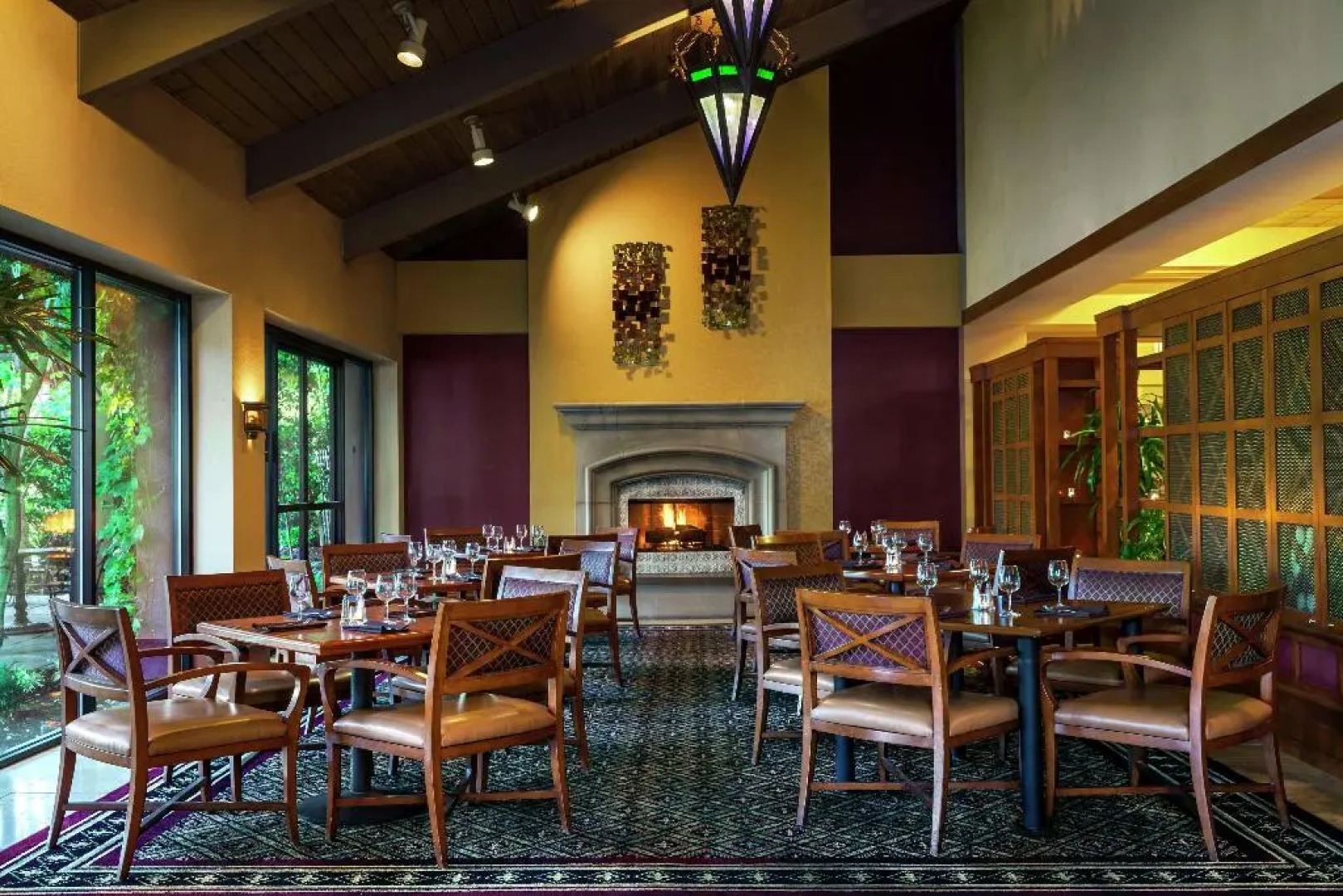 DoubleTree by Hilton Sonoma - Wine Country