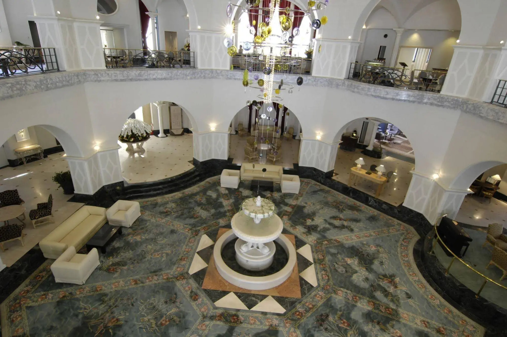 Royal Oak Hotel Spa & Gardens