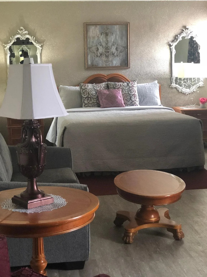 A Victory Inn & Suites - Muskegon