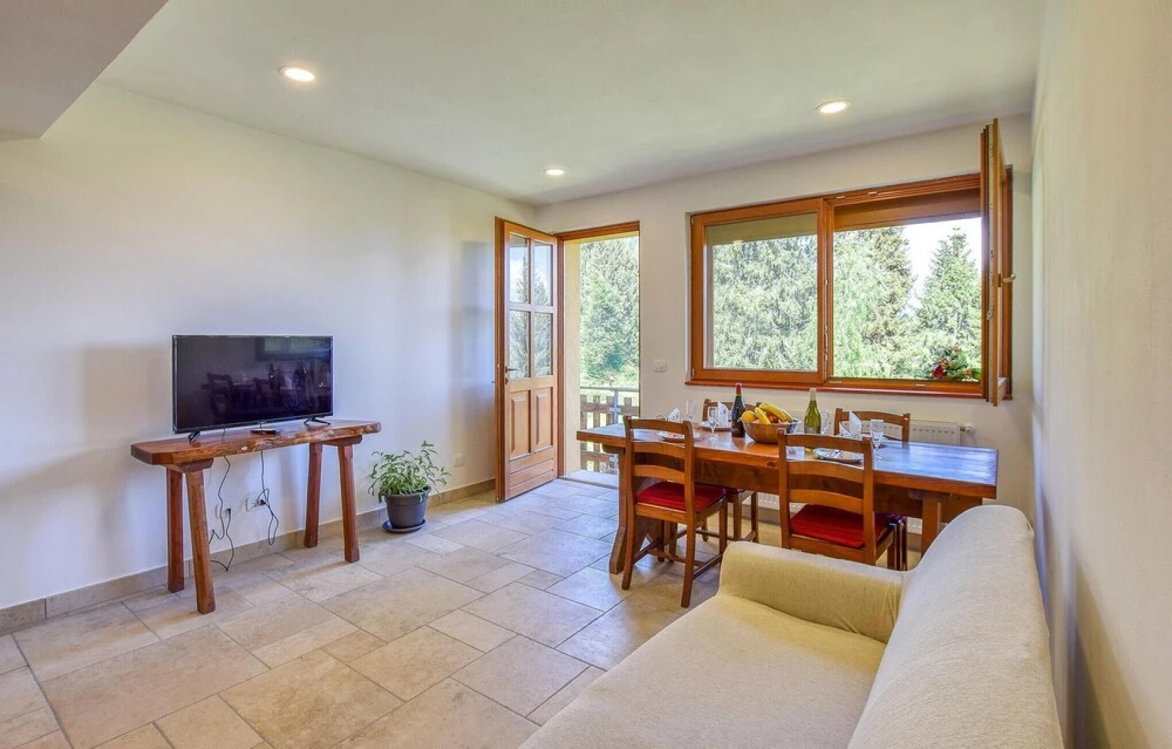 Awesome Apartment in Lamon With Wifi and 1 Bedrooms