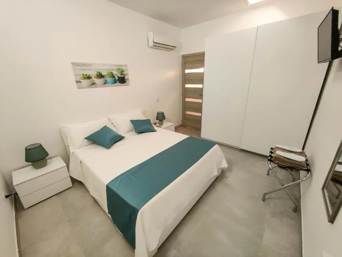 Anahita Luxury Suite & Spa