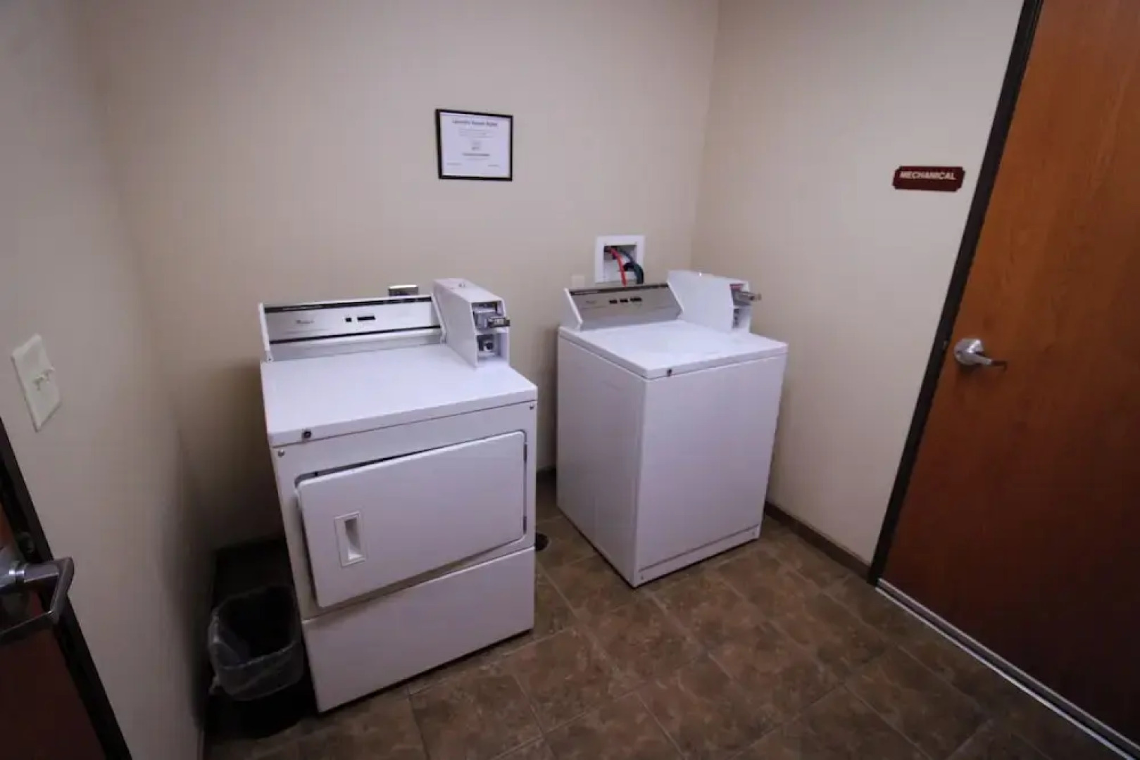 Canby Inn And Suites