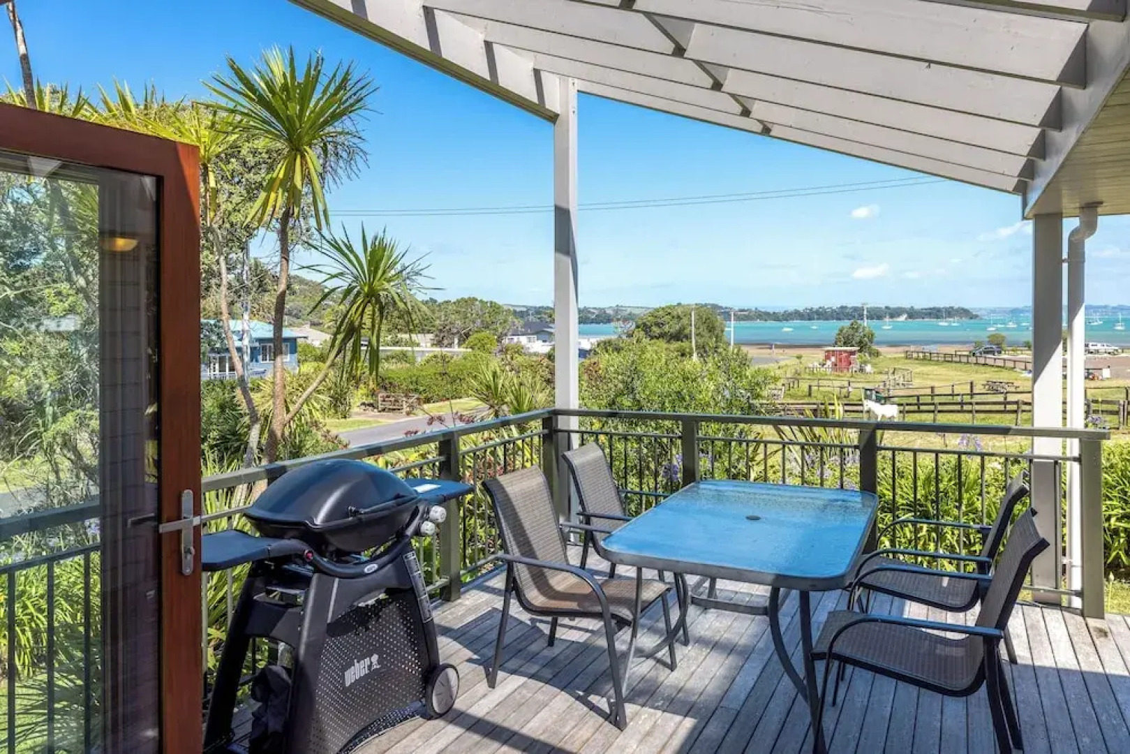 Tikirau Bay Views in Oneroa