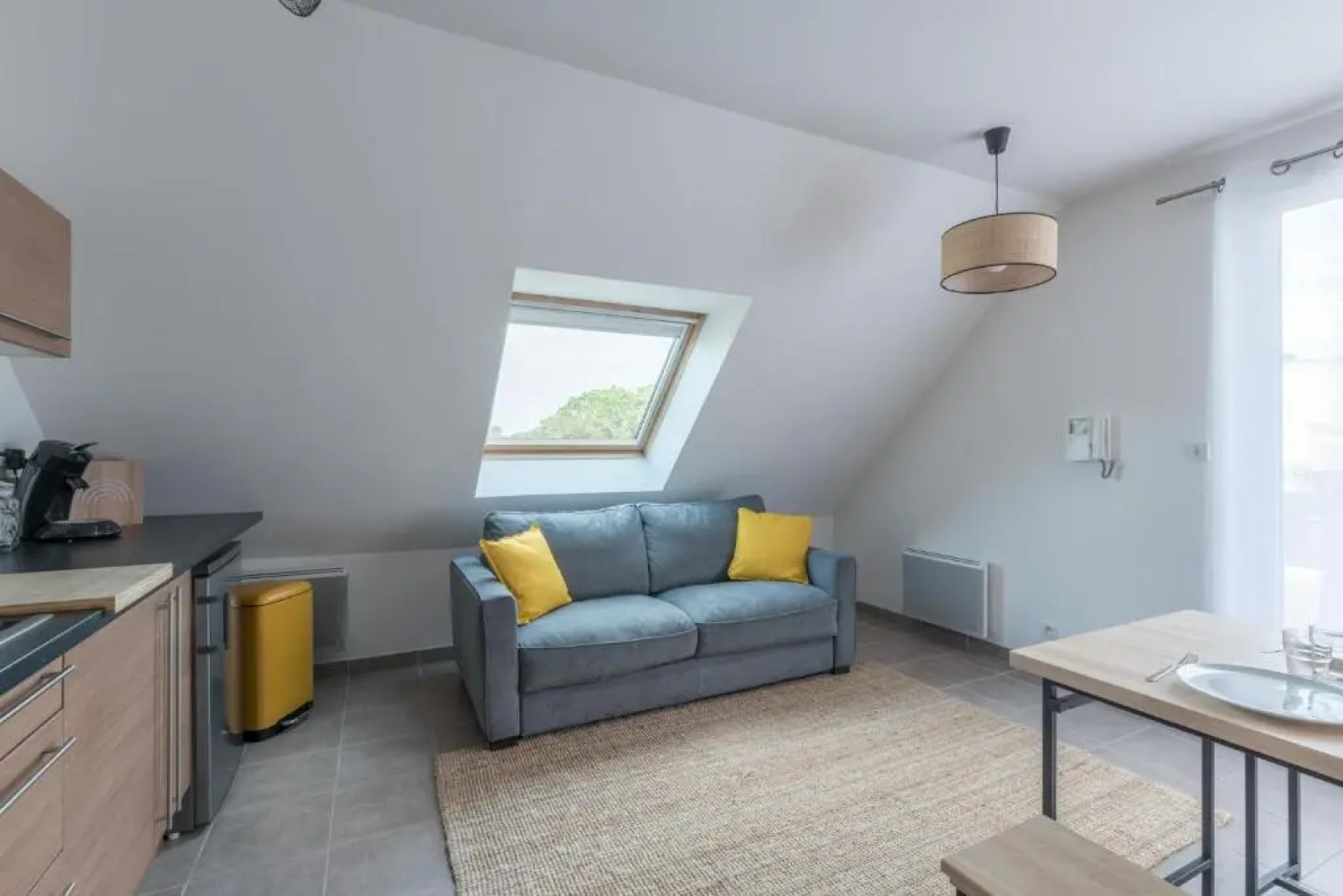 Joli cocon et belle terrasse à 5min des plages