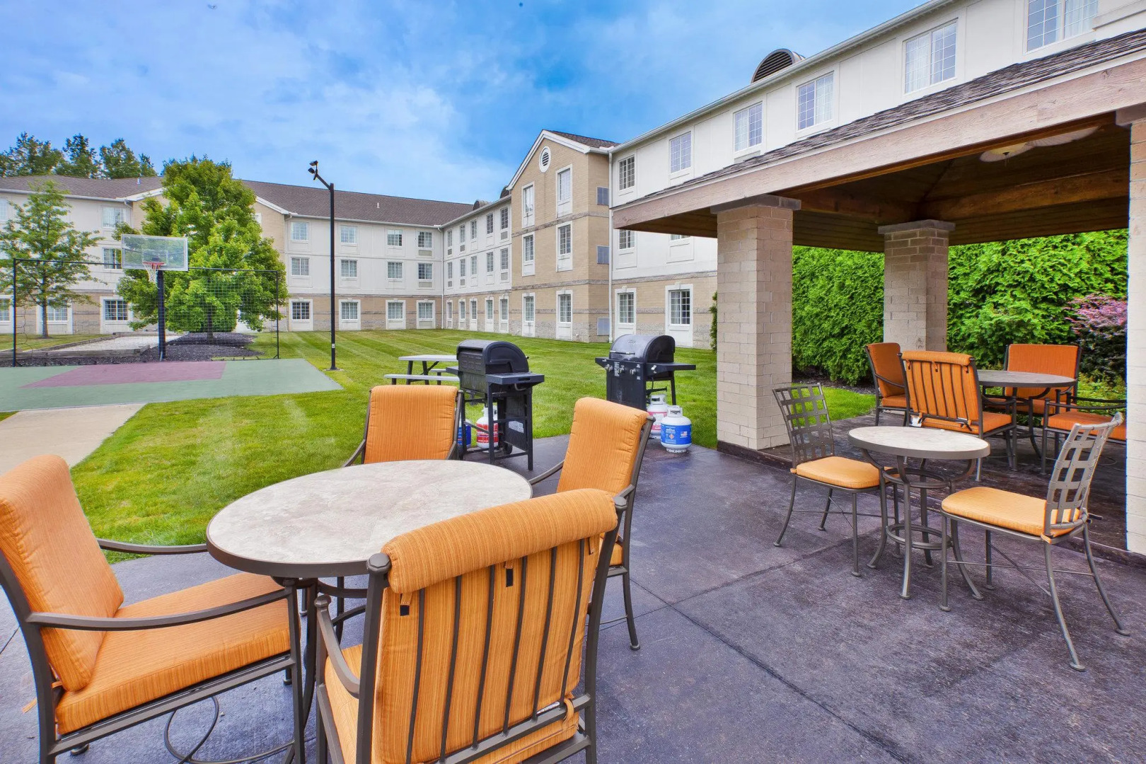 Staybridge Suites Cleveland Mayfield Heights Beachwood by IHG