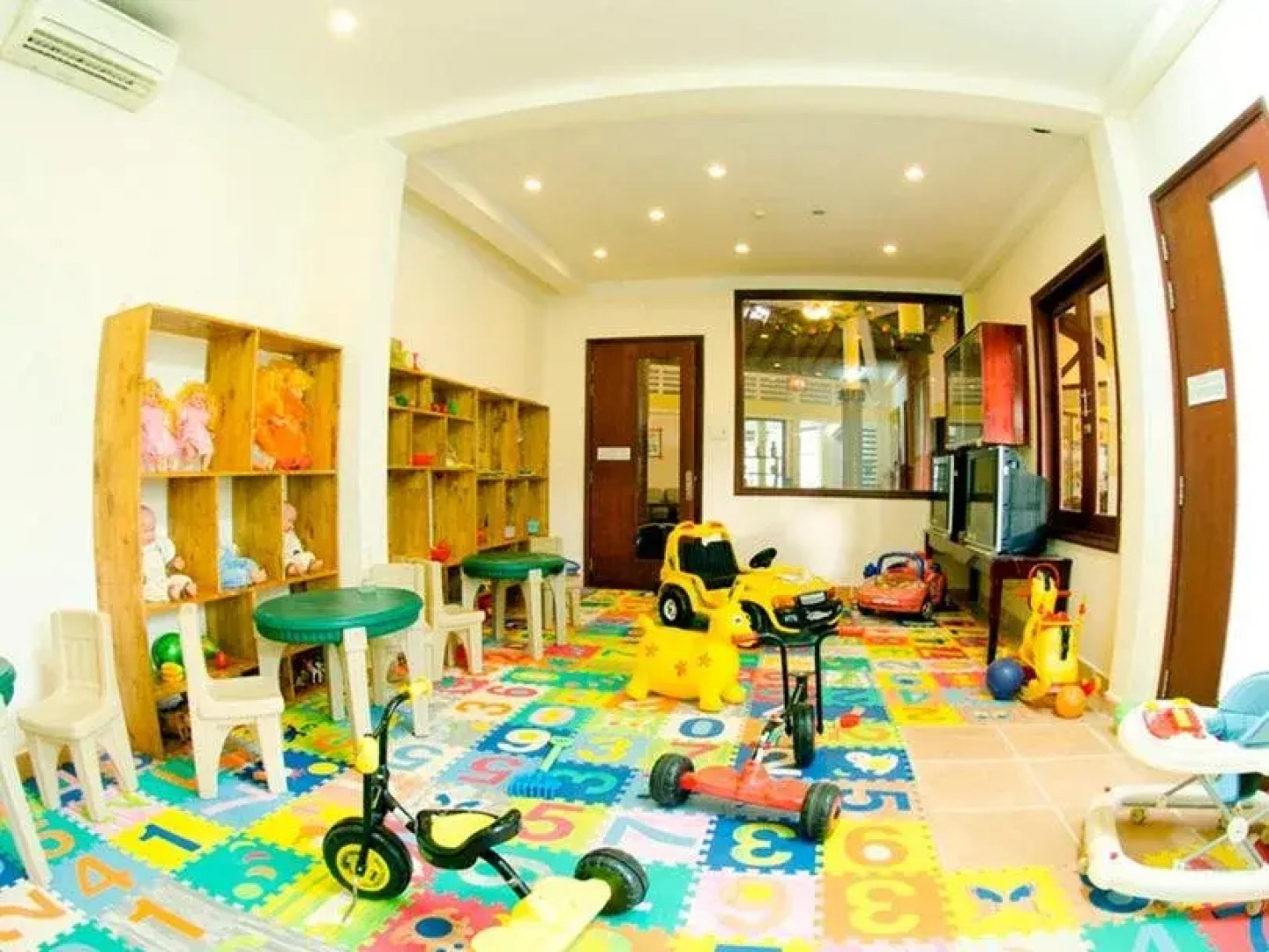 White Sand Doclet Resort And Spa