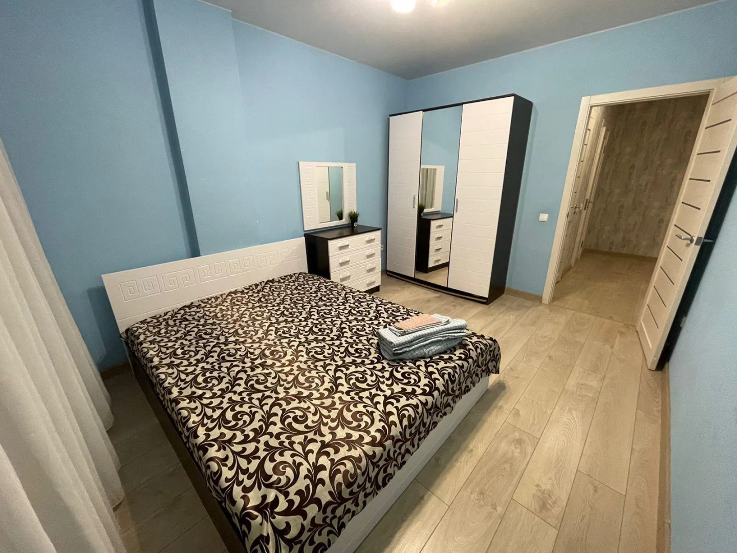 Сниму квартиру на улице Октябрьской Революции