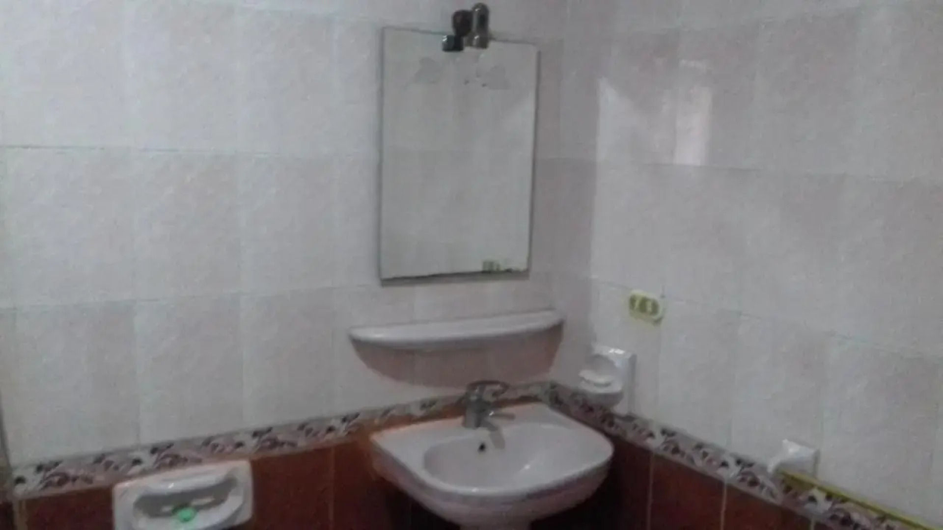 A 3-BR apt with FP in Alex - 20 mins from the sea