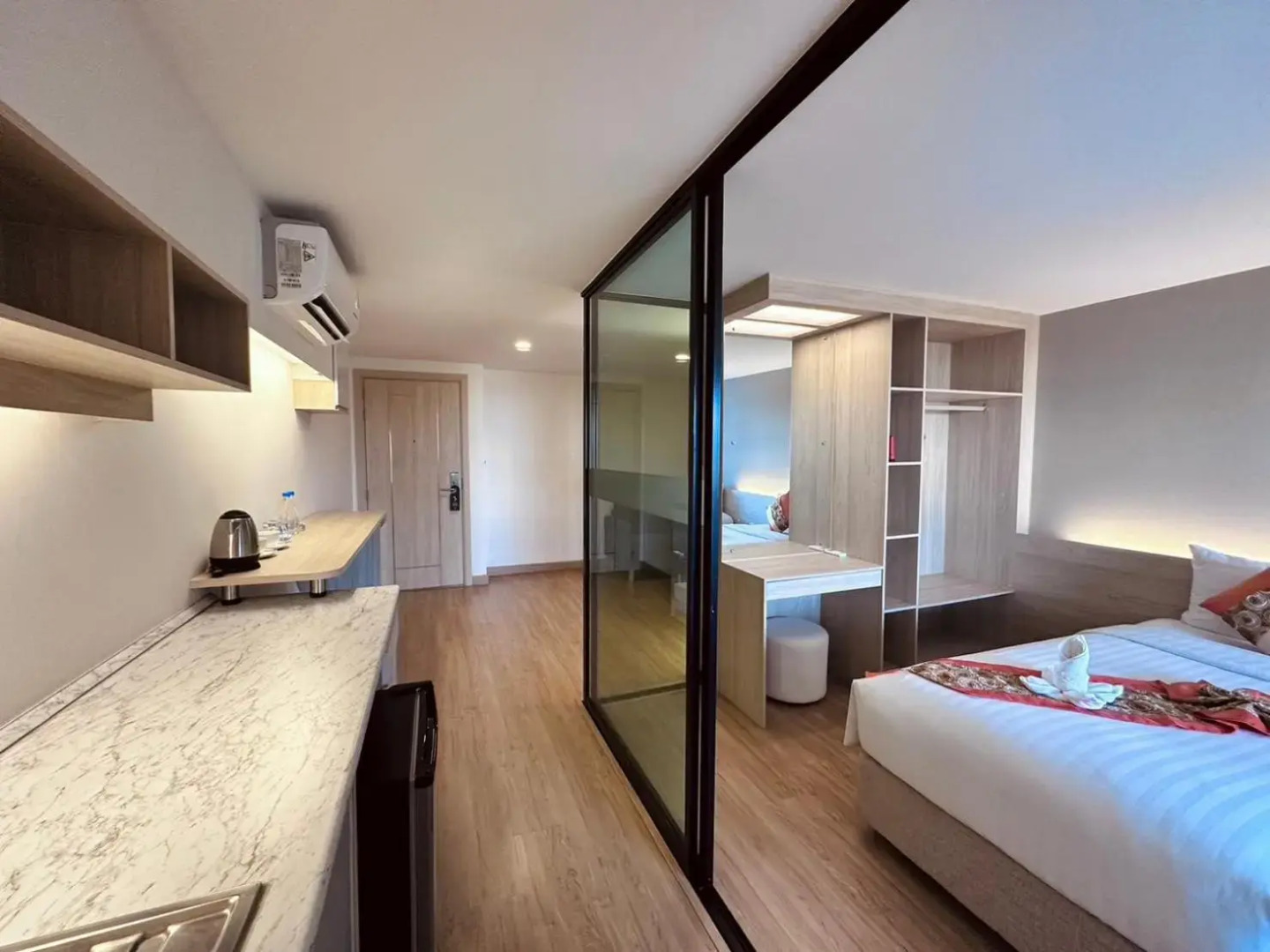 O2 Grand Suvarnabhumi Airport