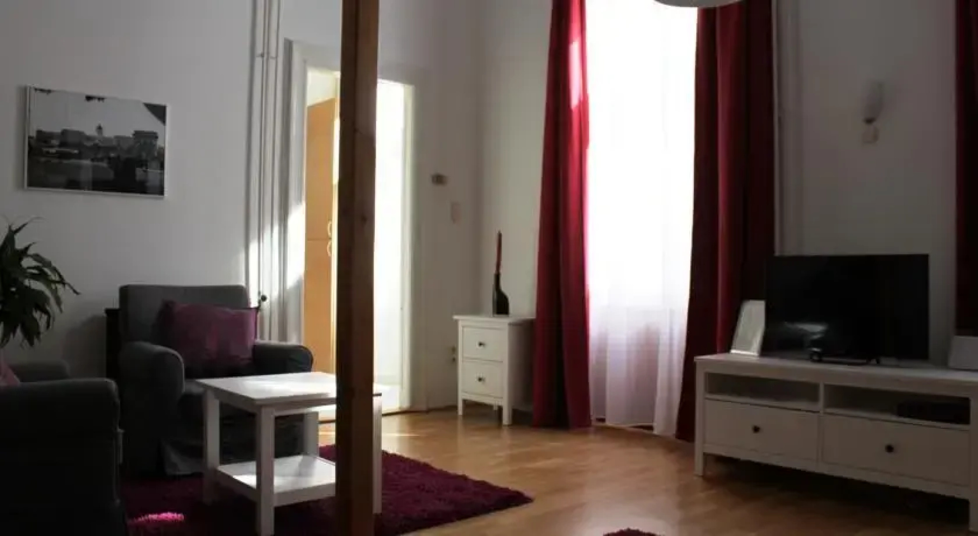 Opera Classical Comfort Apartment