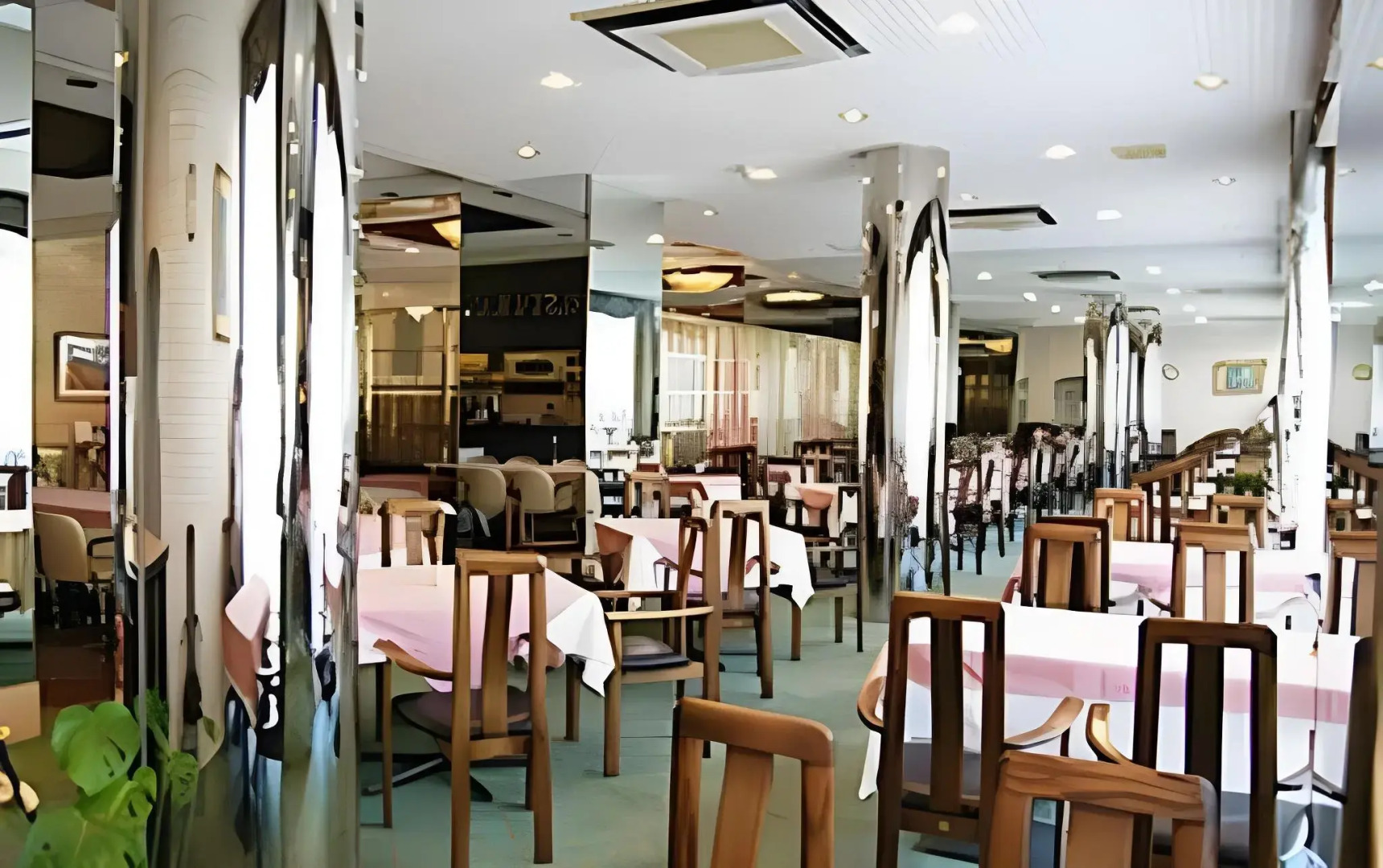 Kurume Station Hotel