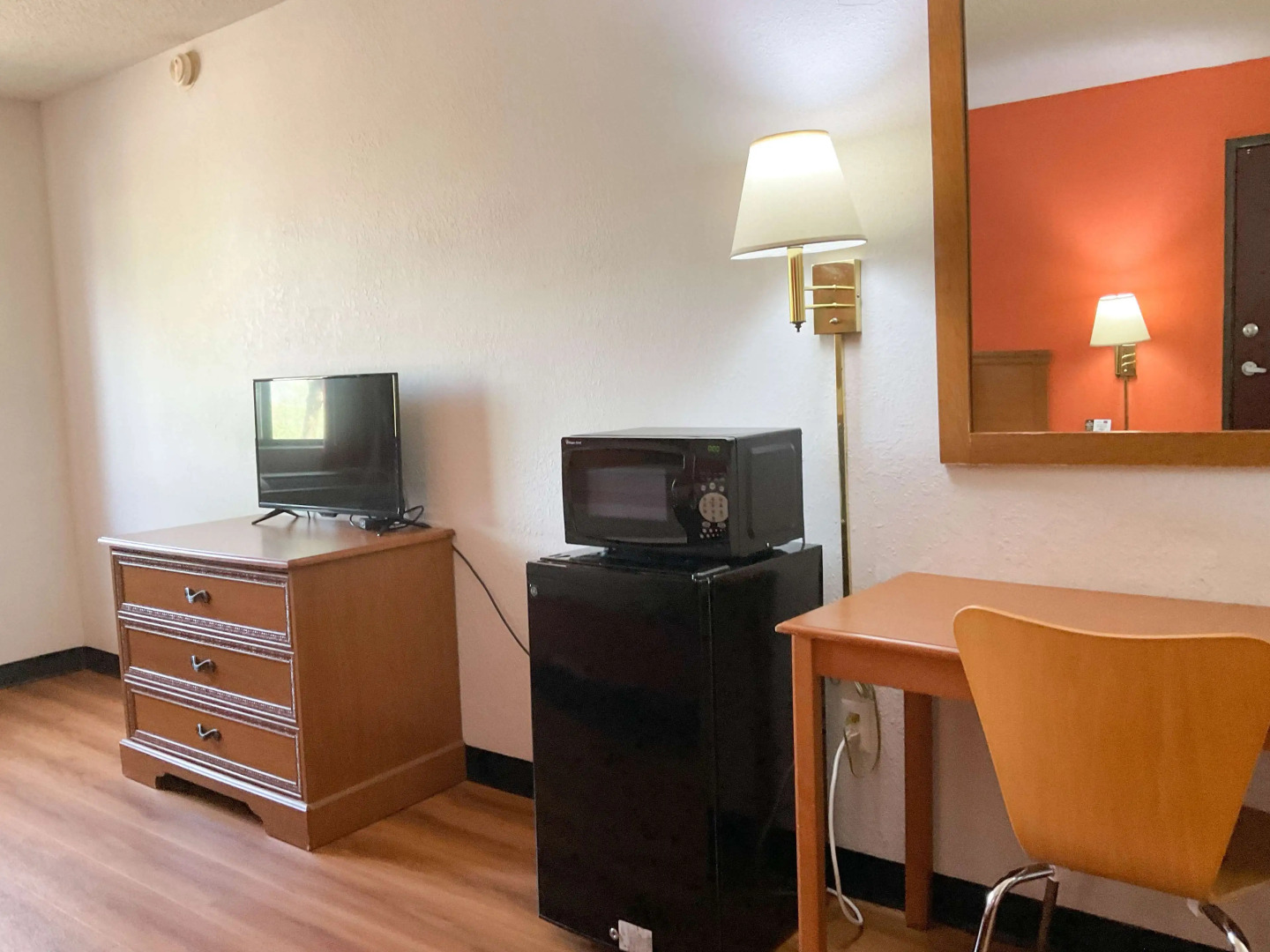 Motel 6 Hannibal, MO