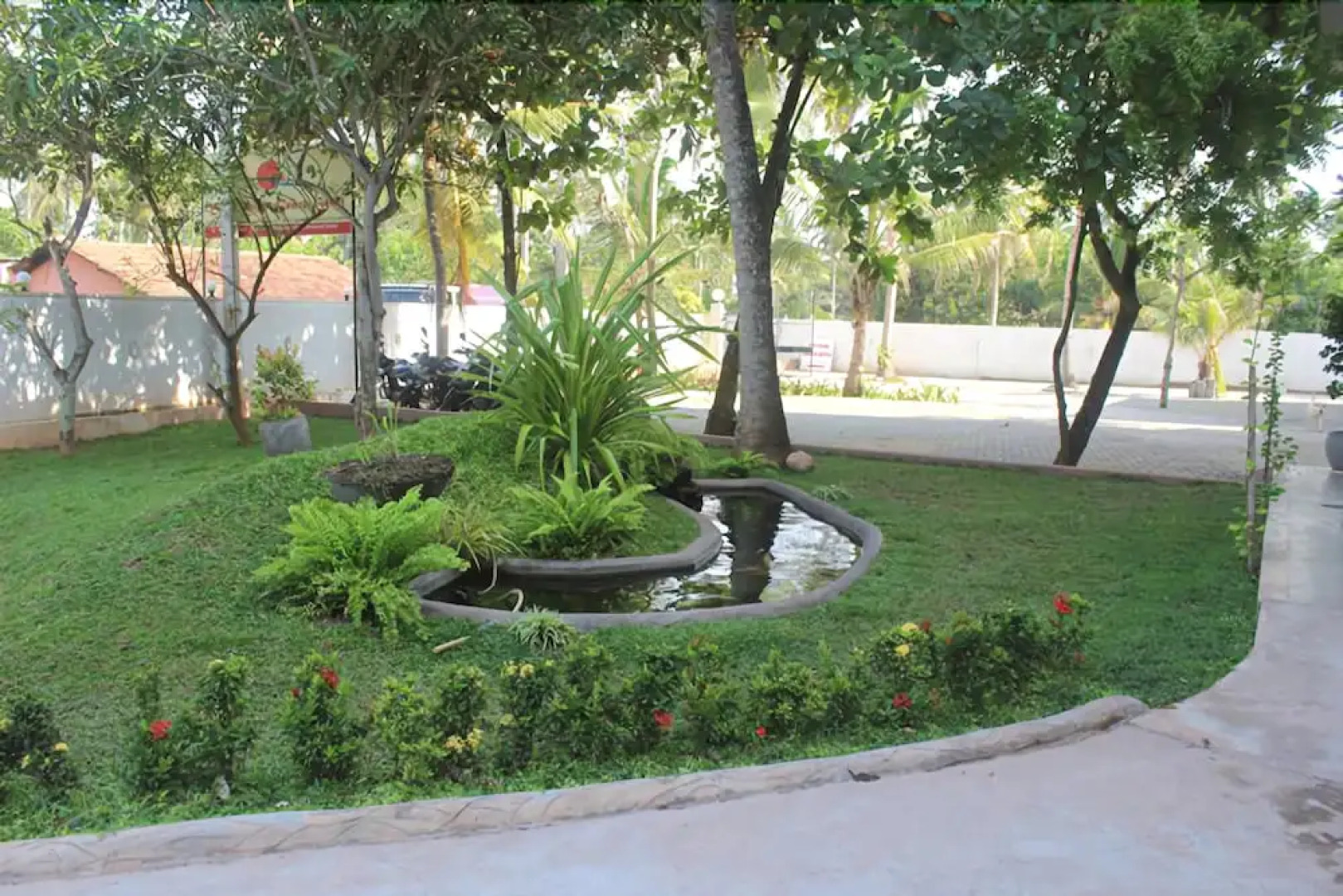 Sea Shine Beach Hotel