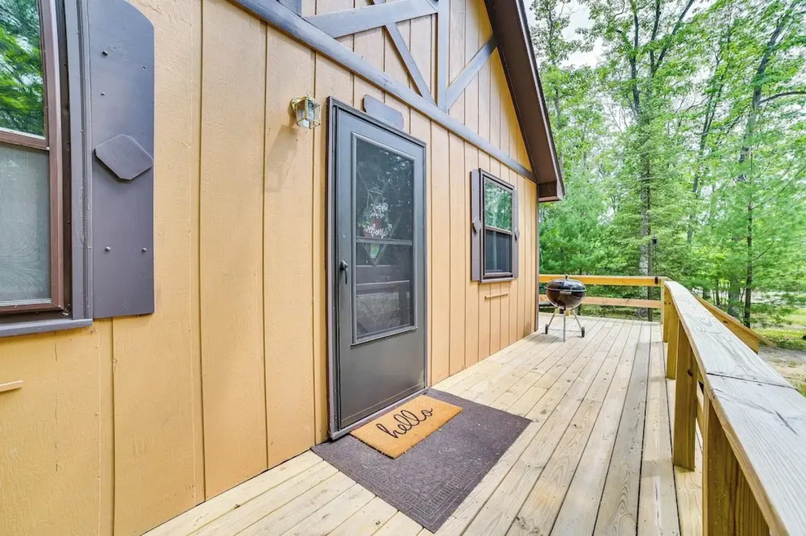 Family Roscommon Home - 3 Mi to Higgins Lake