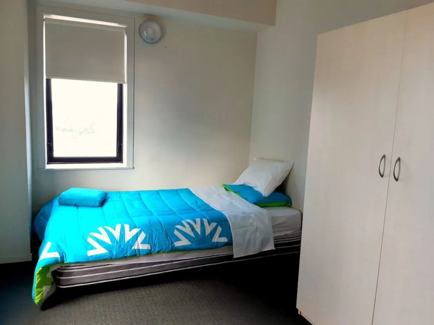 Campus Summer Stays - Wellesley Apartments