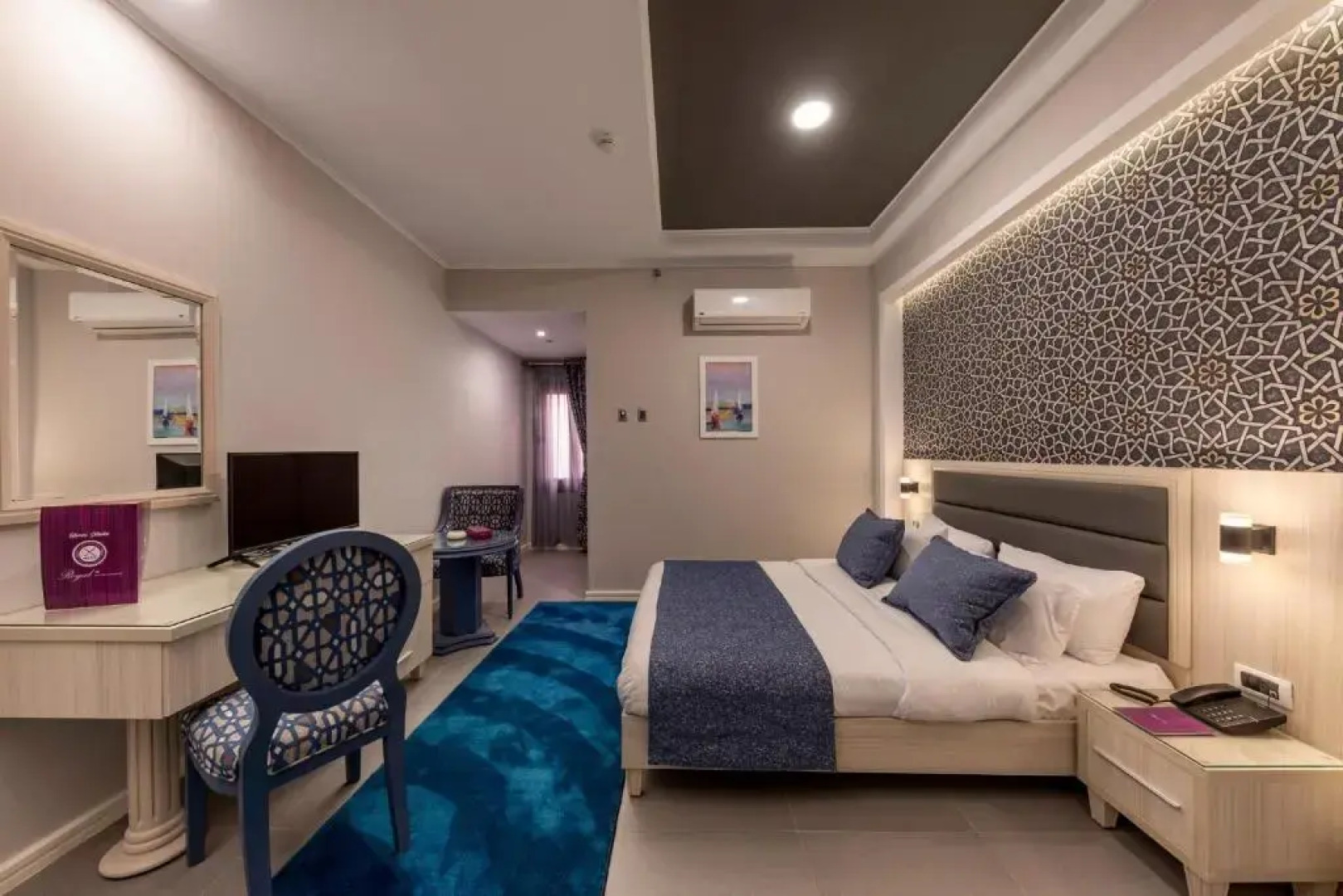 Royal Day Plaza Hotel