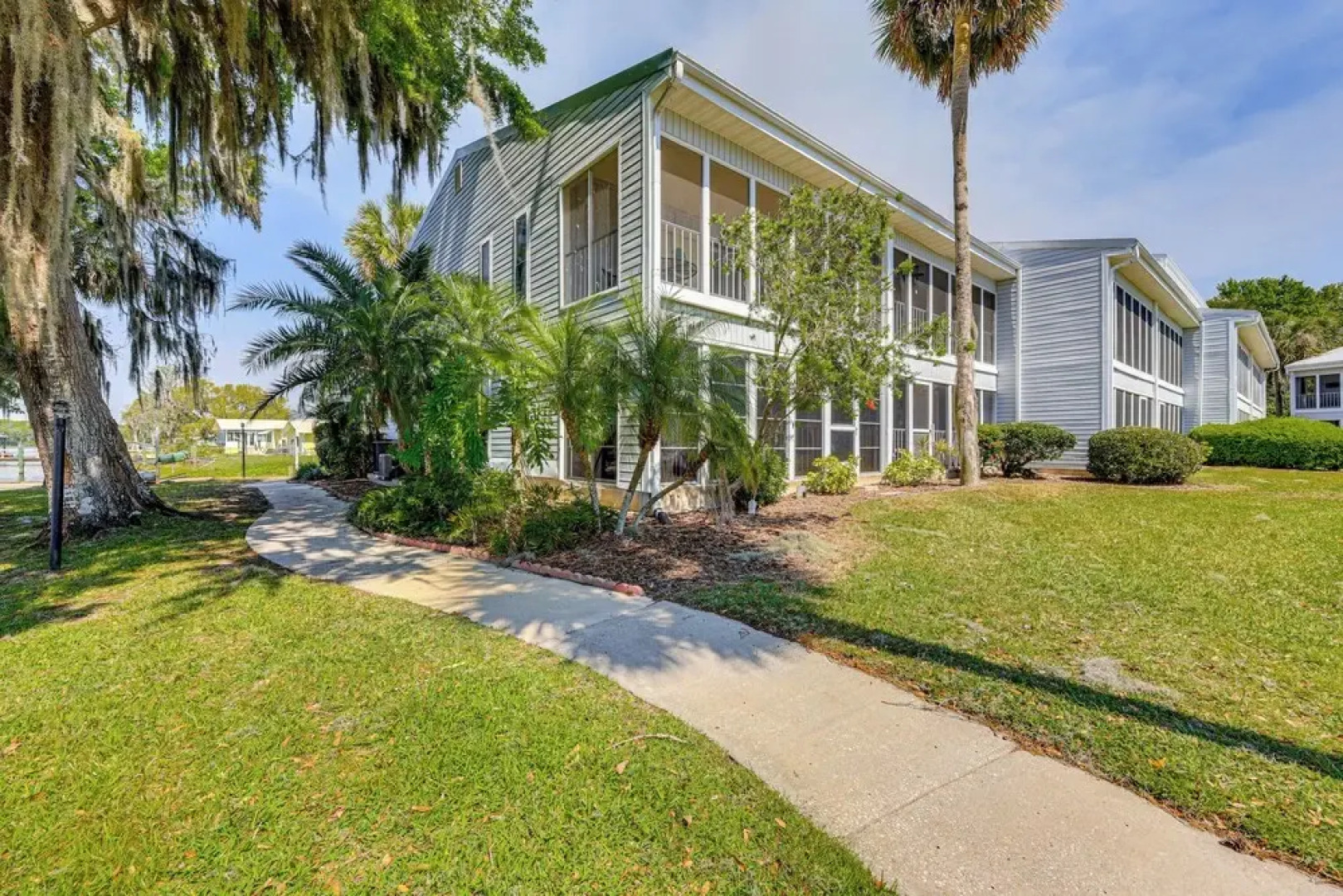 St Johns River Retreat in Welaka w/ Dock Access