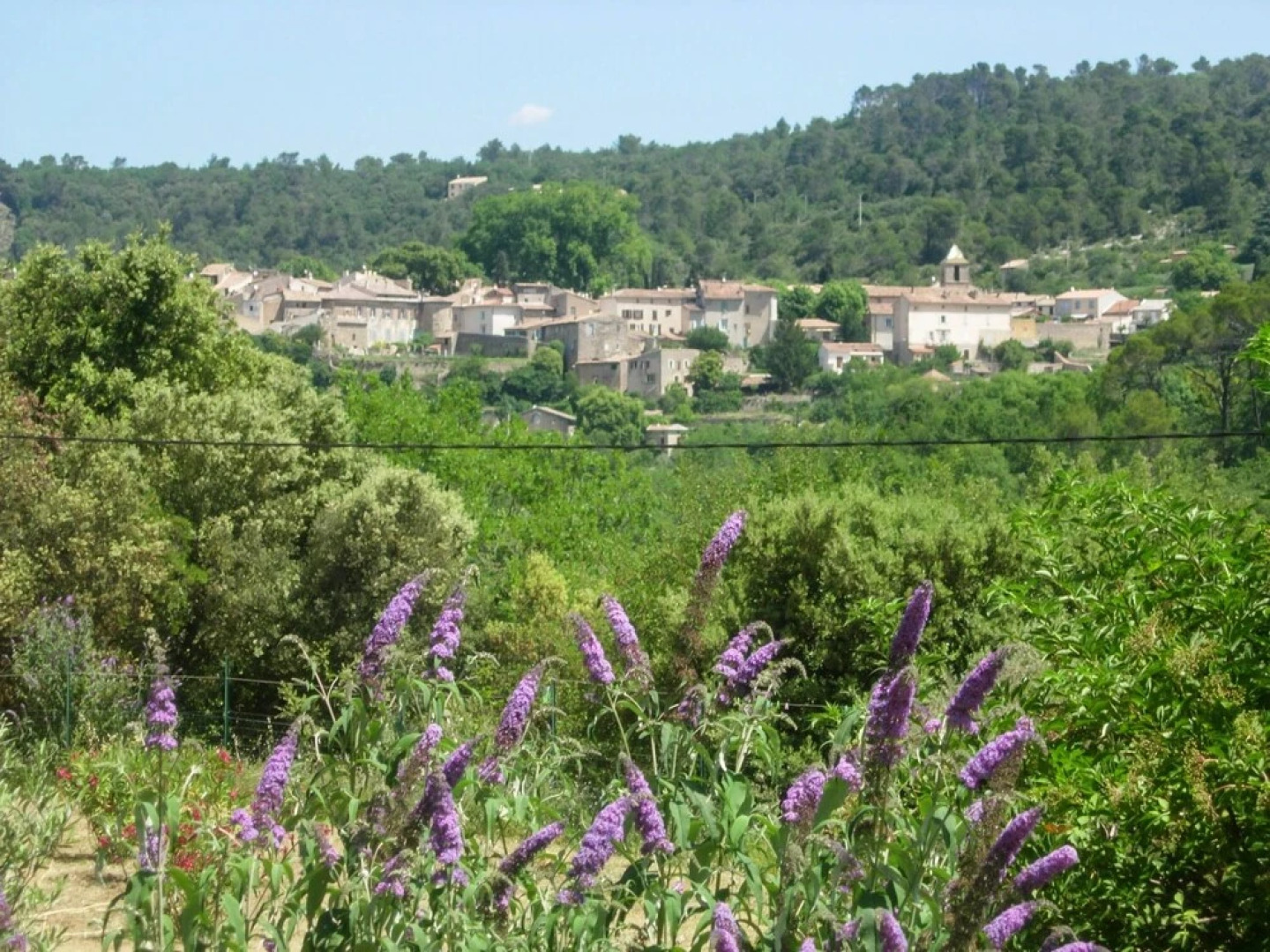 House With 4 Bedrooms in Varages, With Wonderful Mountain View, Privat