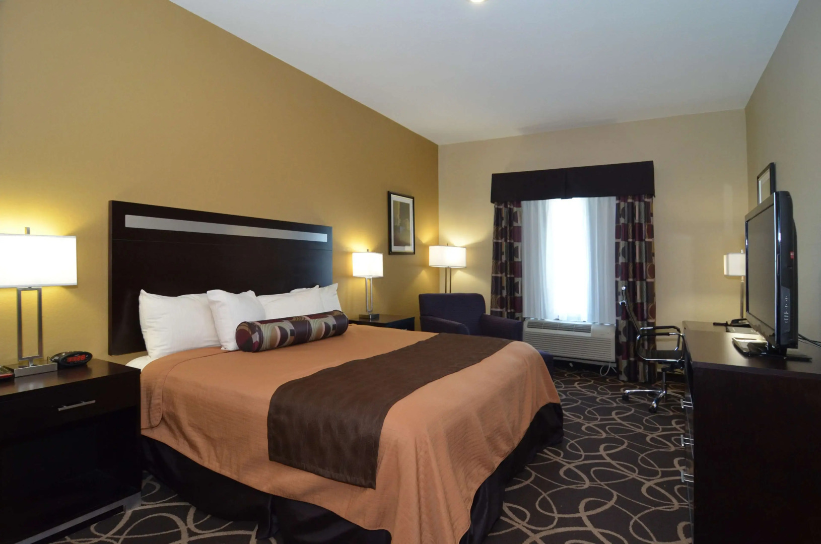 Best Western Plus Kenedy Inn