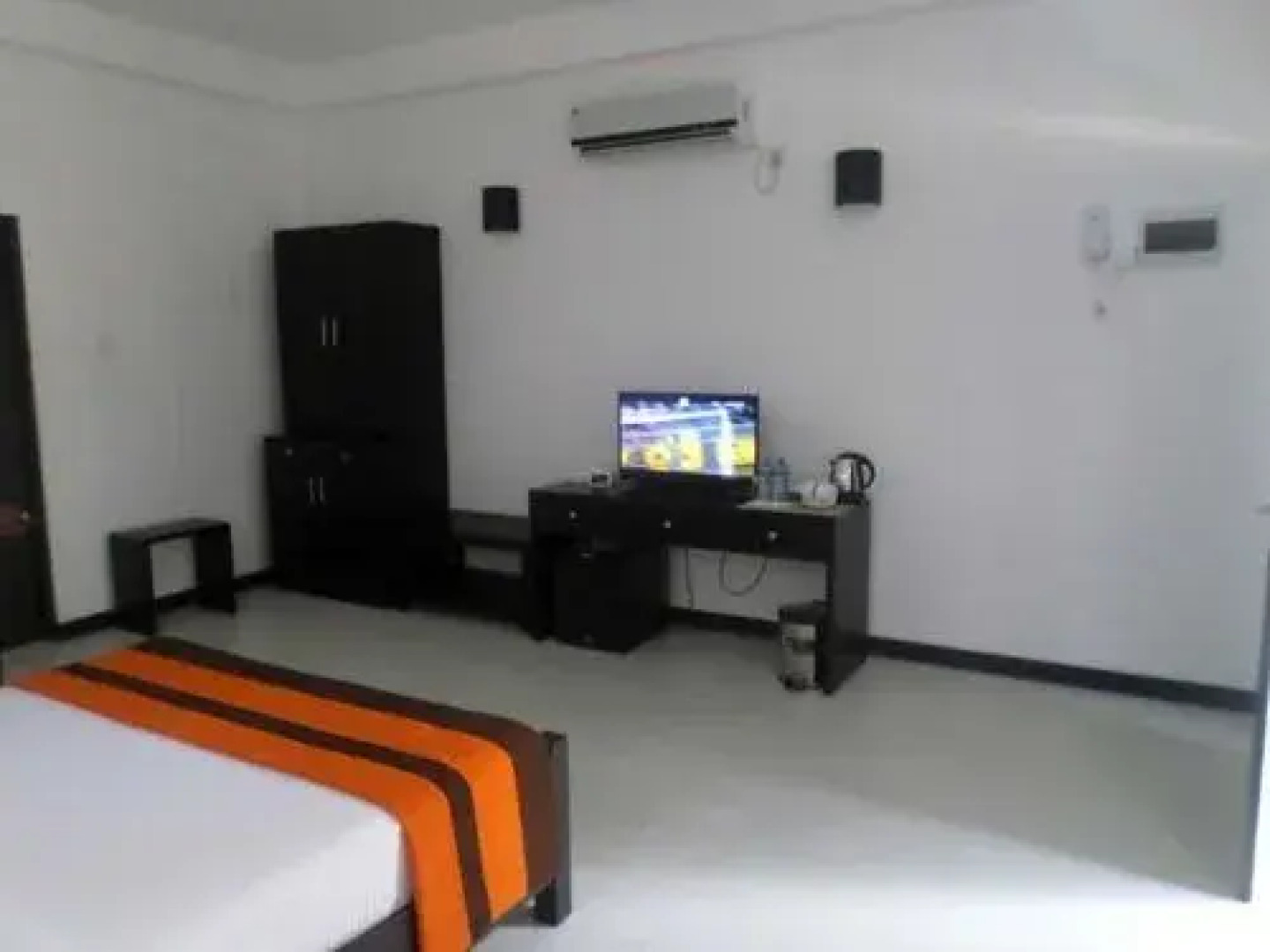 Oak Ray Elephant Lake