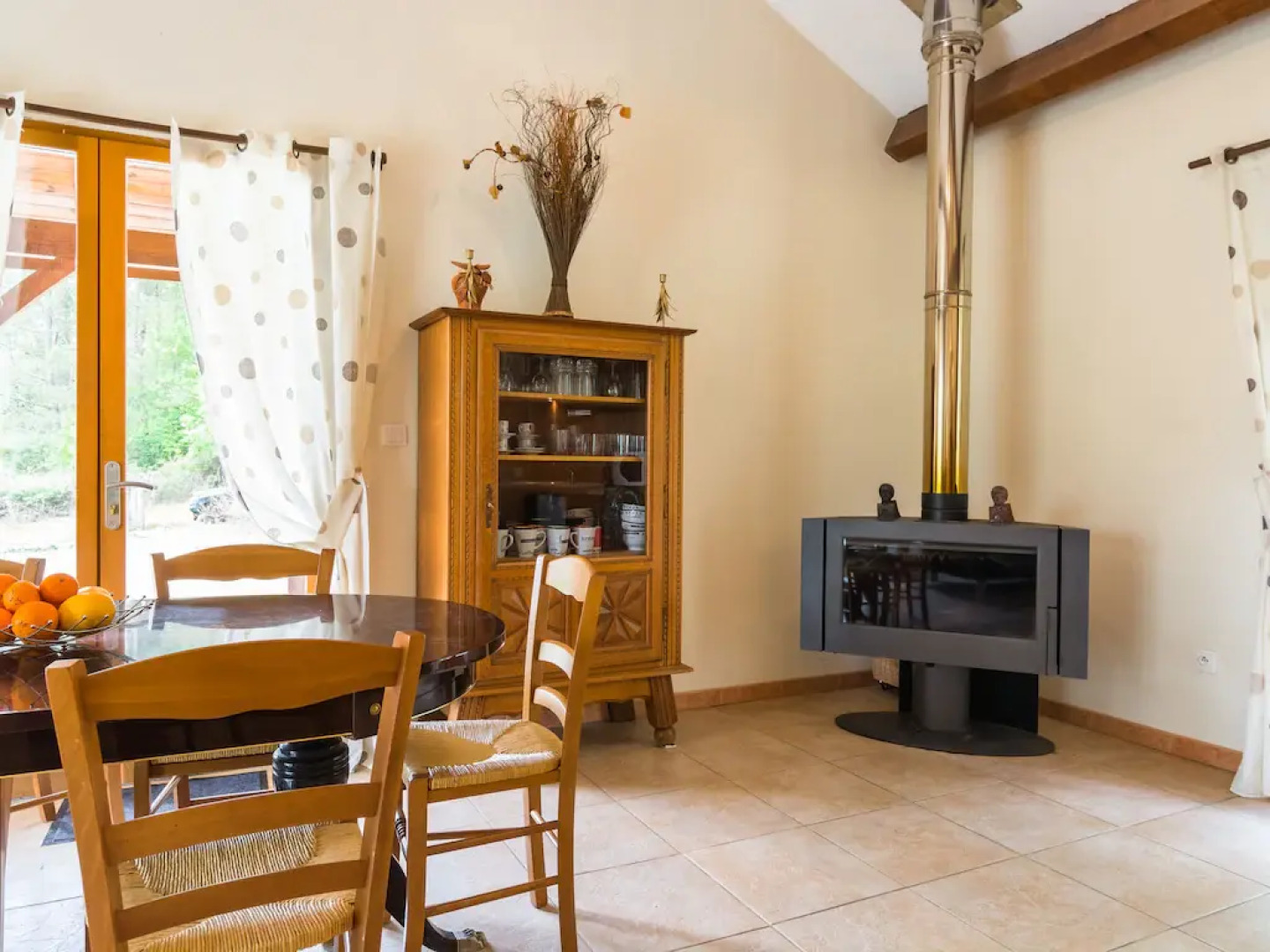 Quaint Holiday Home in Blanquefort-sur-Briolance with Private Pool