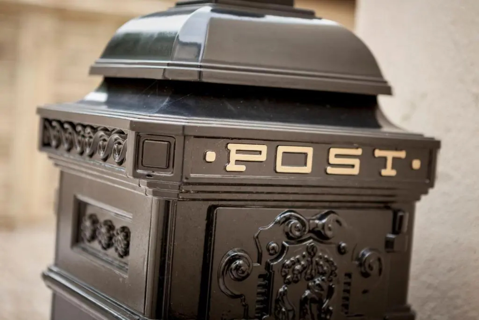 Three Little Pigs Luxury Cottage