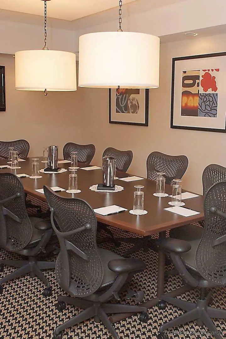 Embassy Suites by Hilton Detroit Metro Airport