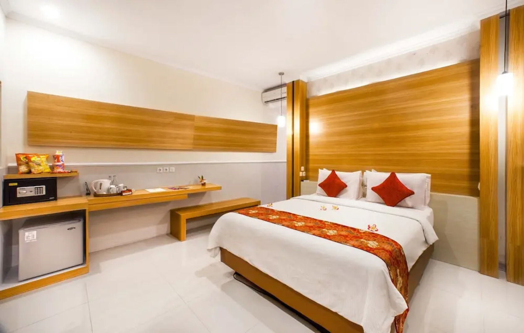 Bali Taman Lovina Resort and Spa Suites